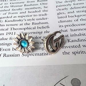 Sterling silver stud earrings double G